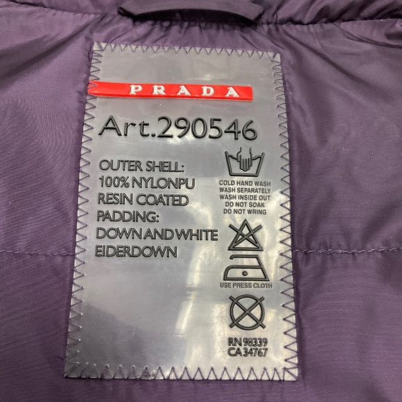 PRADA PURPLE 2013 LOGO PLAQUE PADDED VEST - Picture 4 of 7